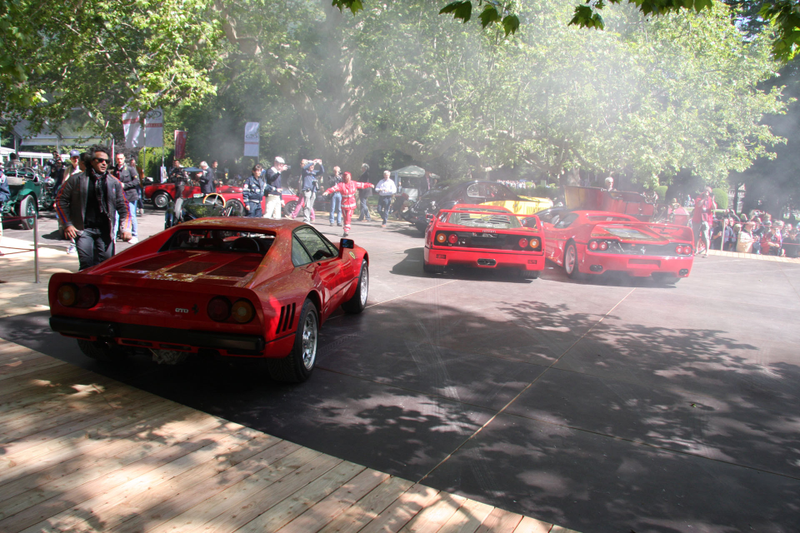 Illustration for article titled Burning Bentley Almost Kills A Ferrari Enzo At The Concorso